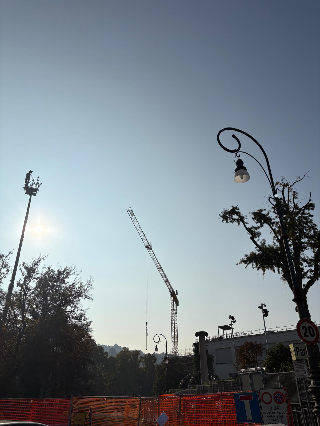 Muore operaio schiacciato da reti metalliche a Torino